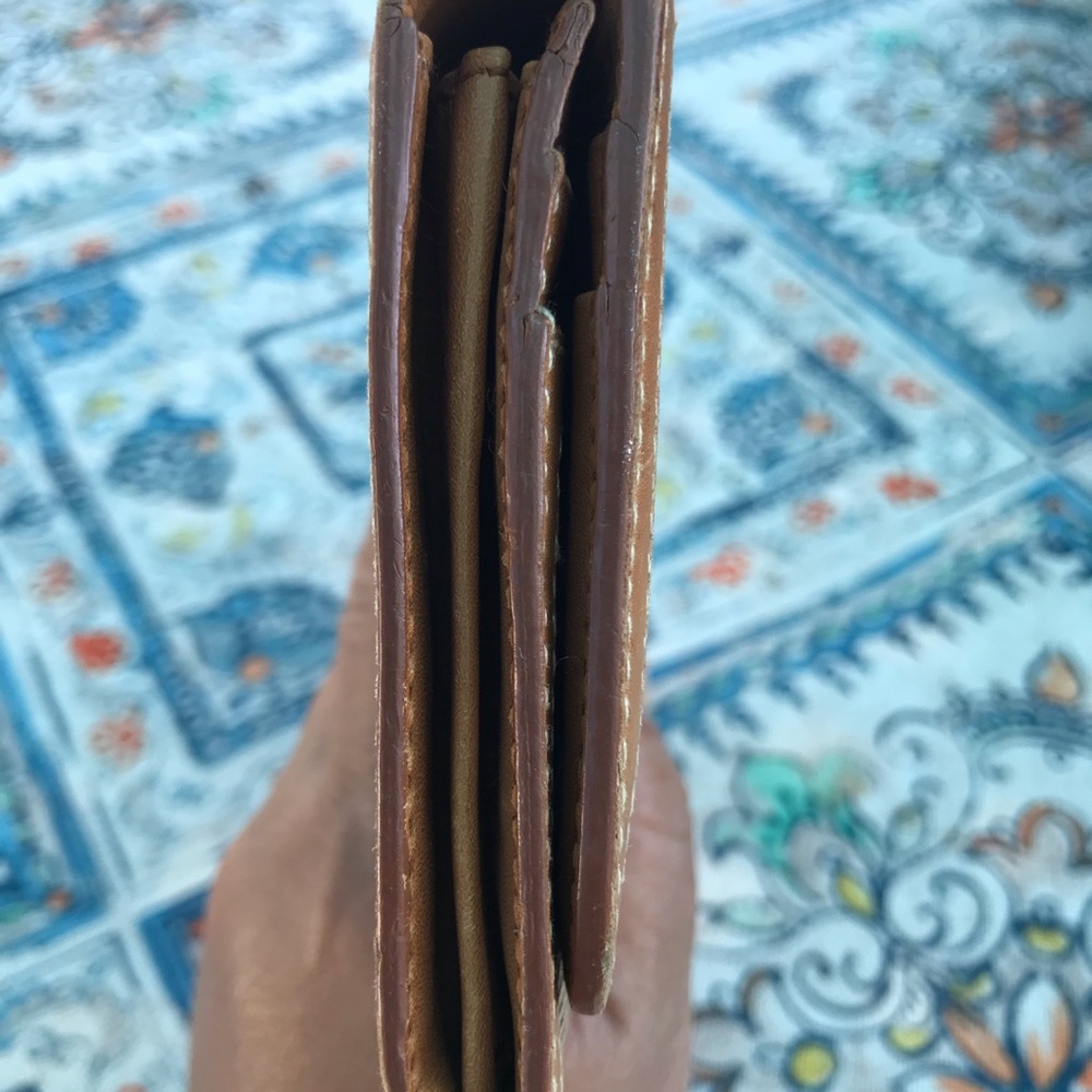 Prada wallet. - Picture 10 of 12